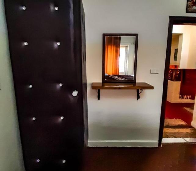 اتاق استاندارد یک نفره, Al Midan