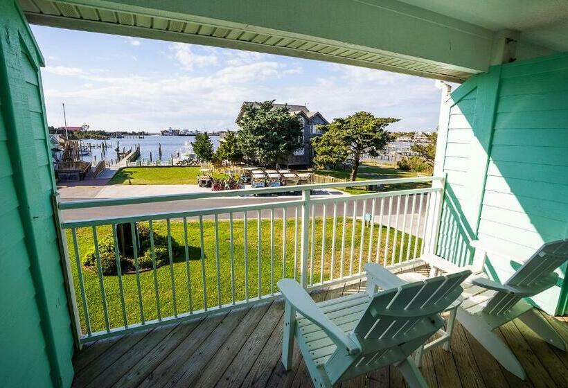 Номер Deluxe Вид на Море с Балконом, The Ocracoke Harbor Inn