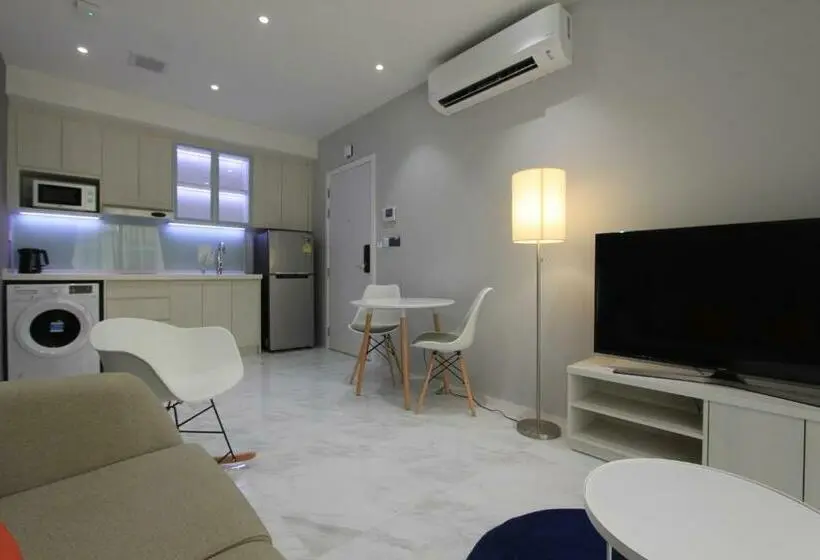 استودیوی استاندارد, 85 Soho Premium Residences