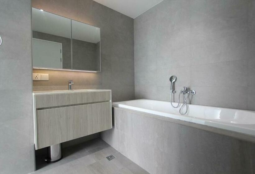 استودیوی استاندارد, 85 Soho Premium Residences