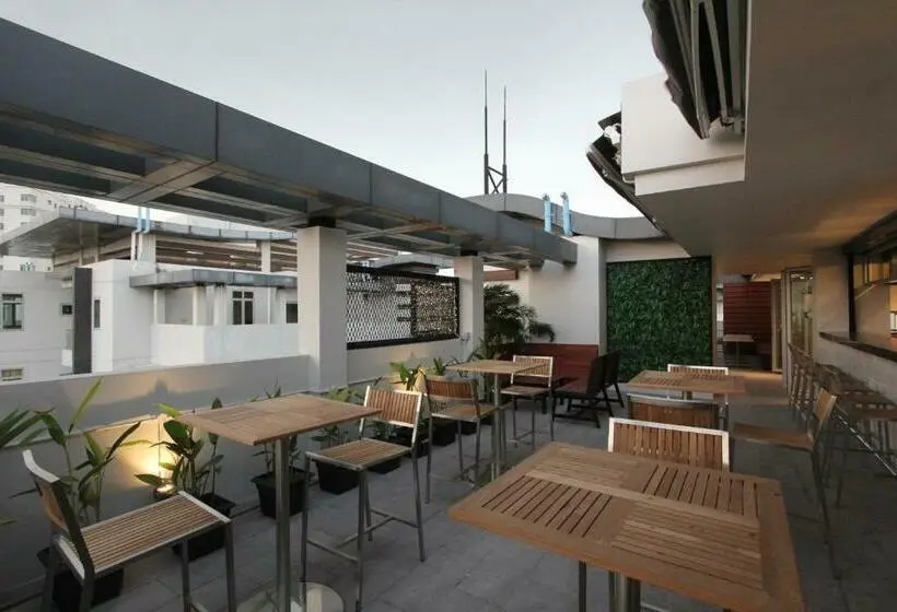 استودیوی استاندارد, 85 Soho Premium Residences