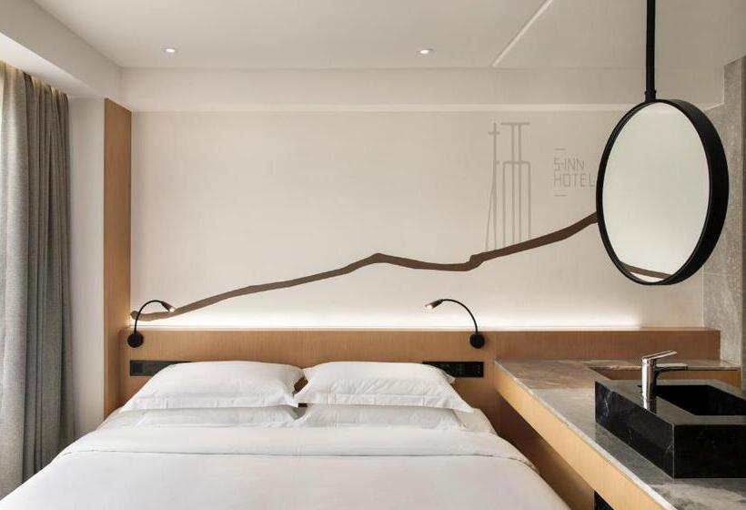 חדר סטנדרט עם מיטת קווין, Haikou S Inn