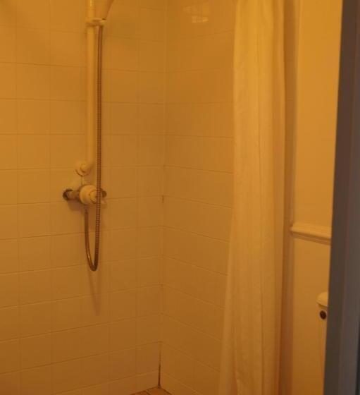 스탠다드 룸, The Narrows