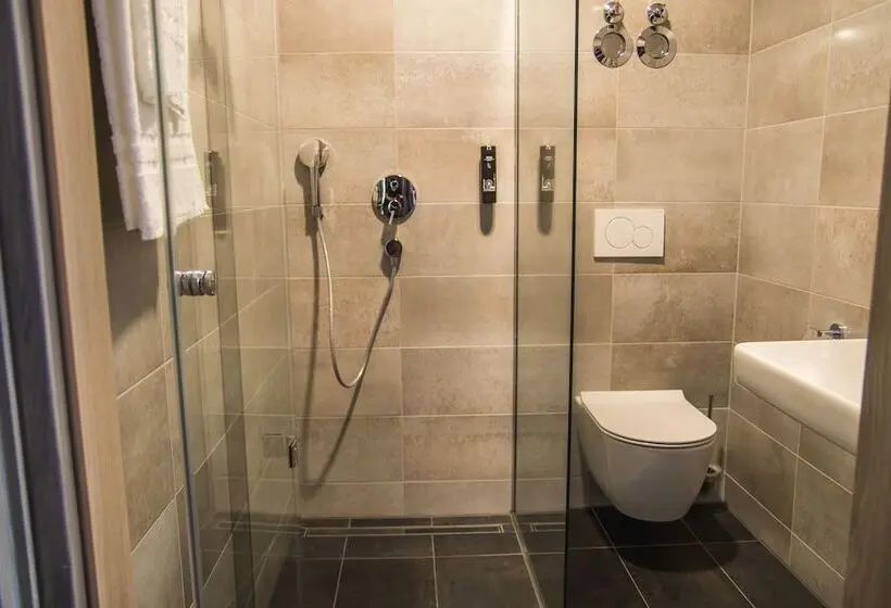 اتاق استاندارد یک تخته با بالکن, Hayta Hotel Stuttgart Airport Messe