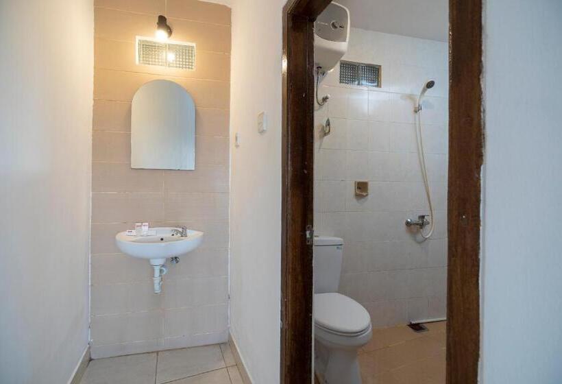 Номер Стандарт, Oyo 636 Apartmen Kak Okoh