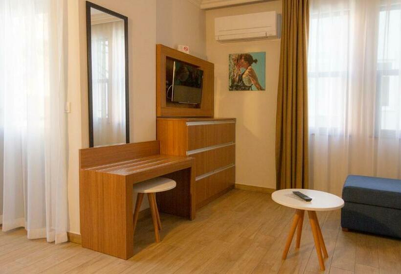 آپارتمان 1 خوابه با بالکن, Comfort Suites