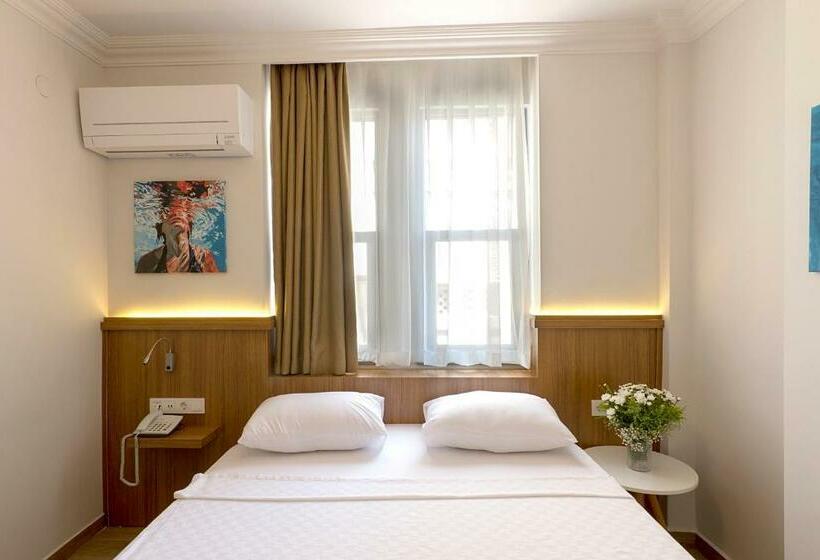 آپارتمان 1 خوابه با بالکن, Comfort Suites