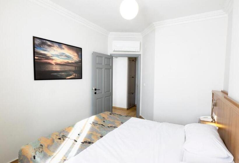 آپارتمان 1 خوابه با بالکن, Comfort Suites