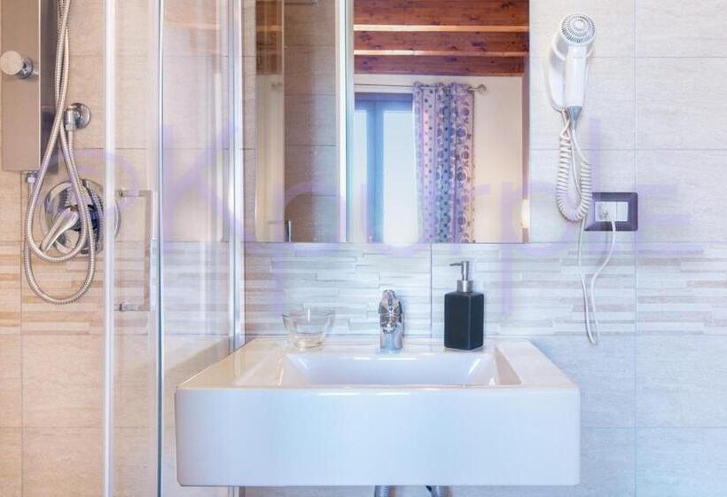 Номер Стандарт с Балконом, Le Api