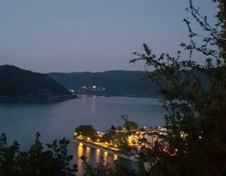 اتاق استاندارد سه تخته با چشم‌انداز, B&b Jonovic