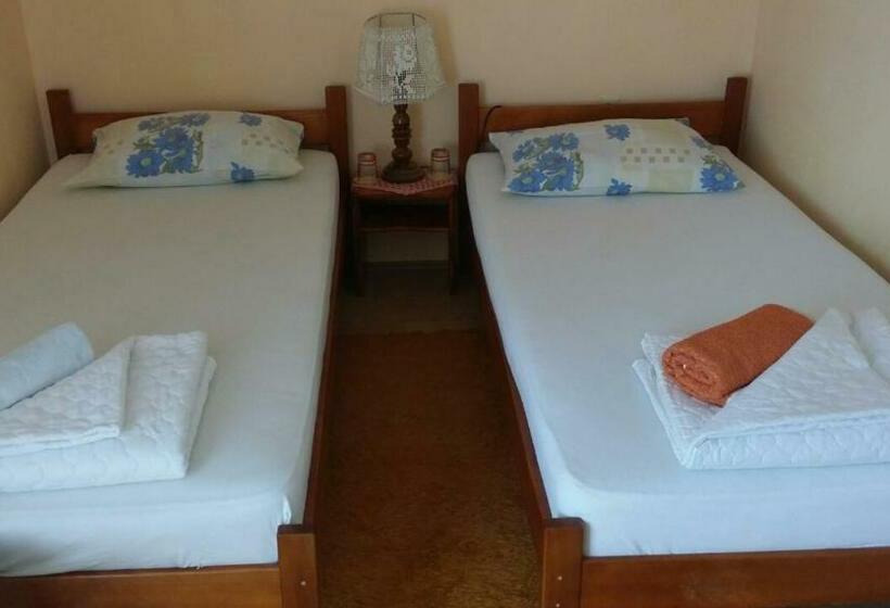 اتاق استاندارد, B&b Jonovic