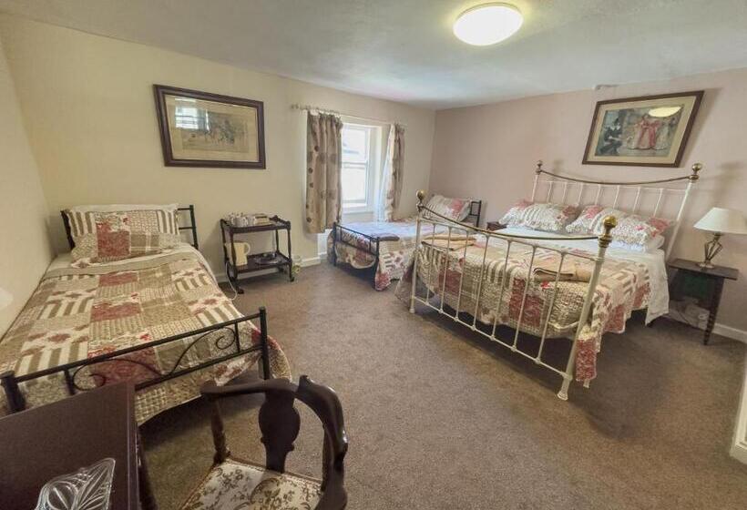 Семейный Номер, The Vintage Inn