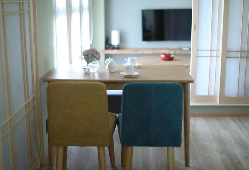 Apartament 1 Dormitori amb Balcó, Sola