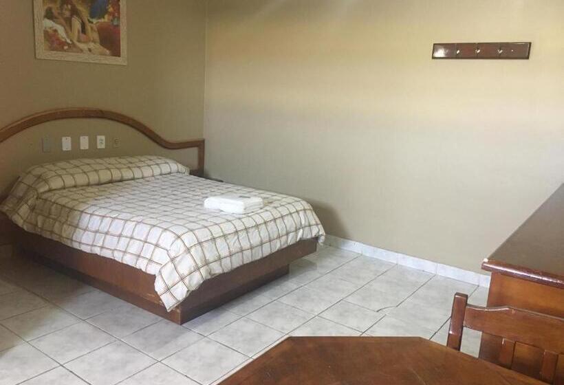 Номер Стандарт Индивидуальный, Solar Flores