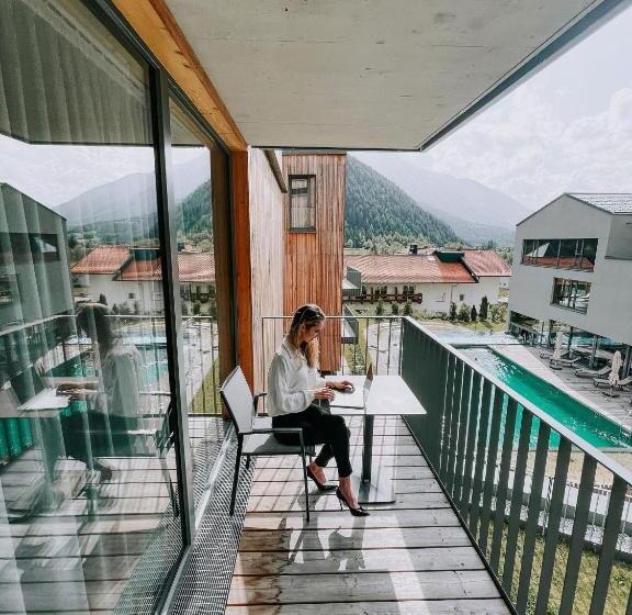 דירת אקזקיוטיב 3 חדרים, Allsuite Resort Otztal