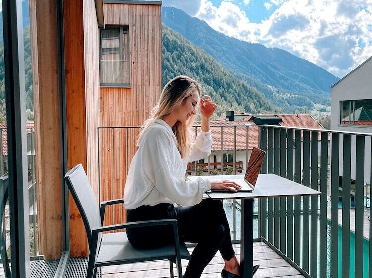 דירת אקזקיוטיב 3 חדרים, Allsuite Resort Otztal