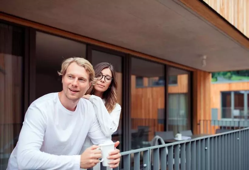 Premium-huoneisto 1 Makuuhuone Uima-allasnäkymä, Allsuite Resort Otztal