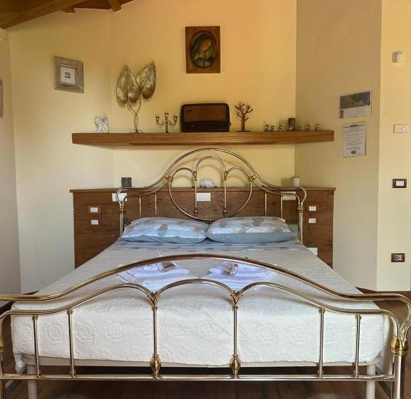 חדר סטנדרט לארבעה, Ca' Dei Gelsi B & B