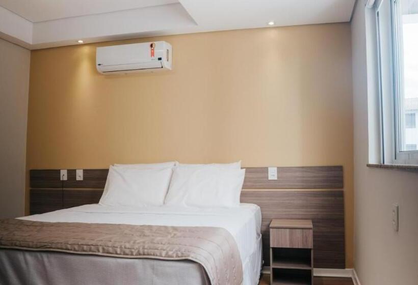 جناح ديلوكس, Golden Inn Lafaiete