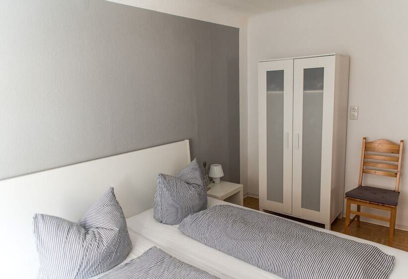 Номер Стандарт, Schlafplätzle