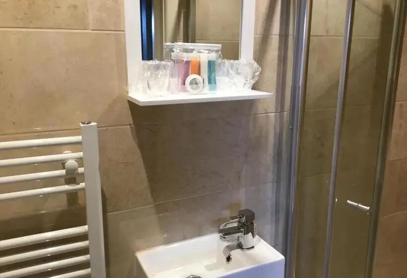 スタンダードルーム, Lodbourne House B&b
