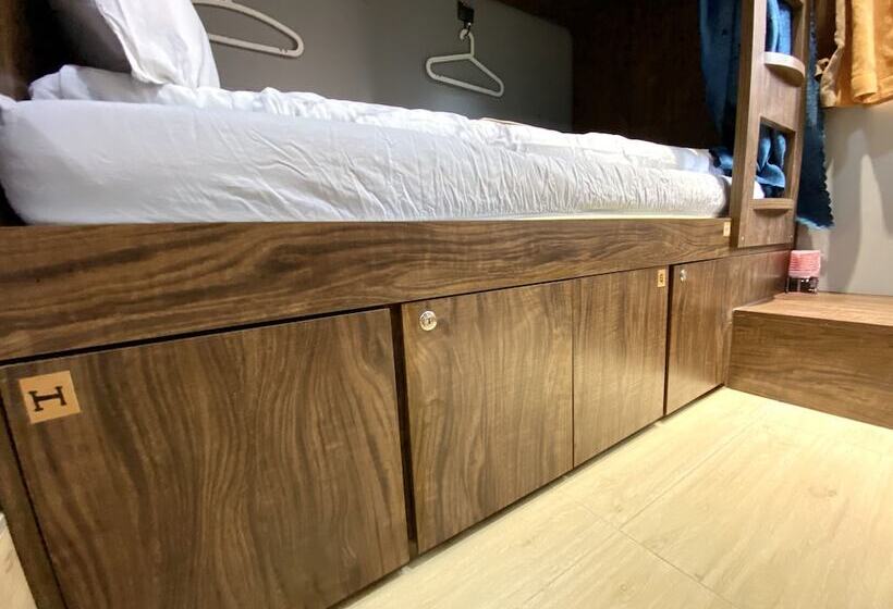 Standard Quadruple Room, Amu Dreamhouse 阿木旅舍