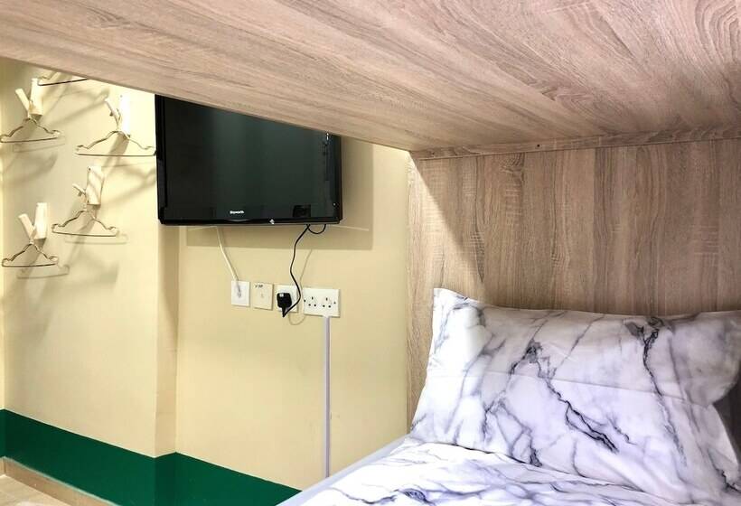 Standard Quadruple Room, Amu Dreamhouse 阿木旅舍