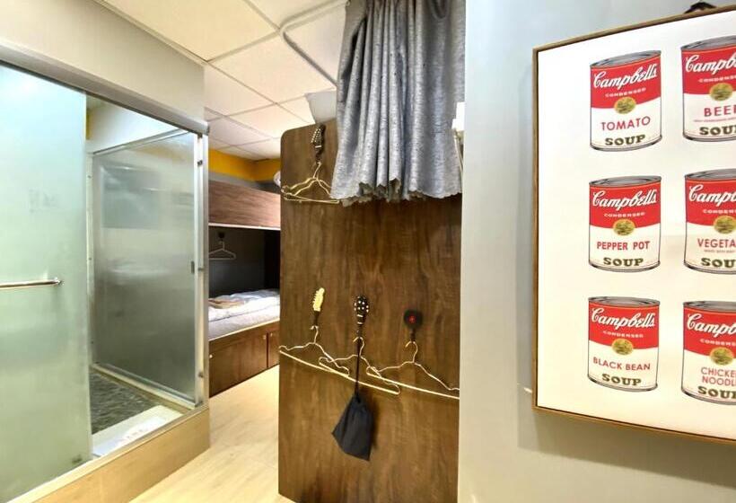 Classic Quadruple Occupancy Room, Amu Dreamhouse 阿木旅舍