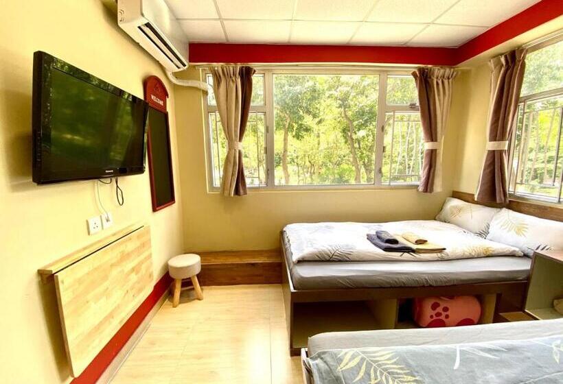 Standard Triple Room Garden View, Amu Dreamhouse 阿木旅舍