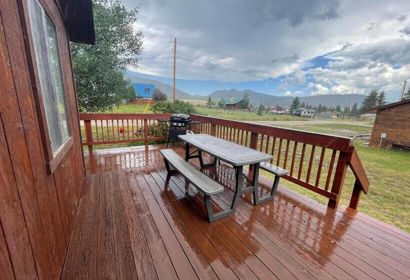 3间卧室的房子, Eagle Nest Fly Shack & Lodge