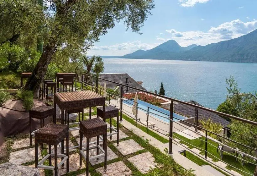 Comfort studio with lake view, Sunset Residence