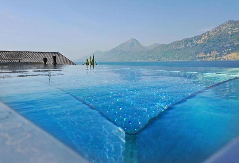 2 Bedrooms Apartment Lake View, Sunset Residence
