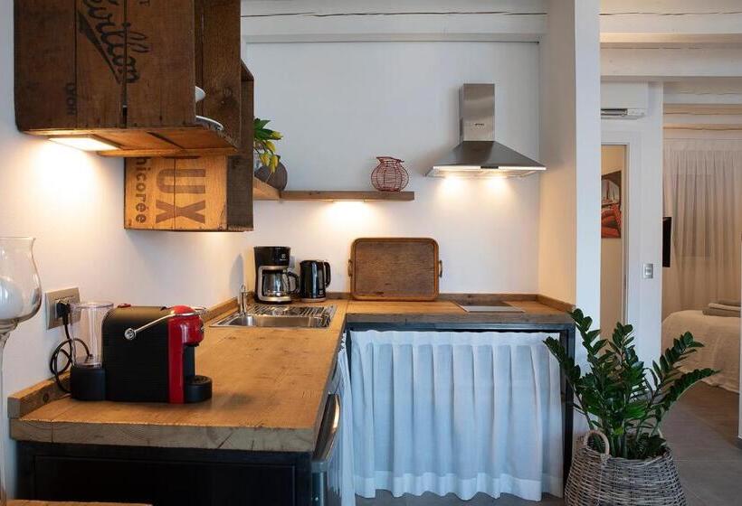 Comfort studio with lake view, Sunset Residence