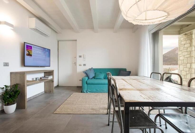 2 Bedrooms Apartment Lake View, Sunset Residence