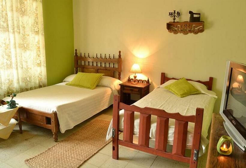 غرفة عائلية حمام مشترك, Posada Las Bromelias