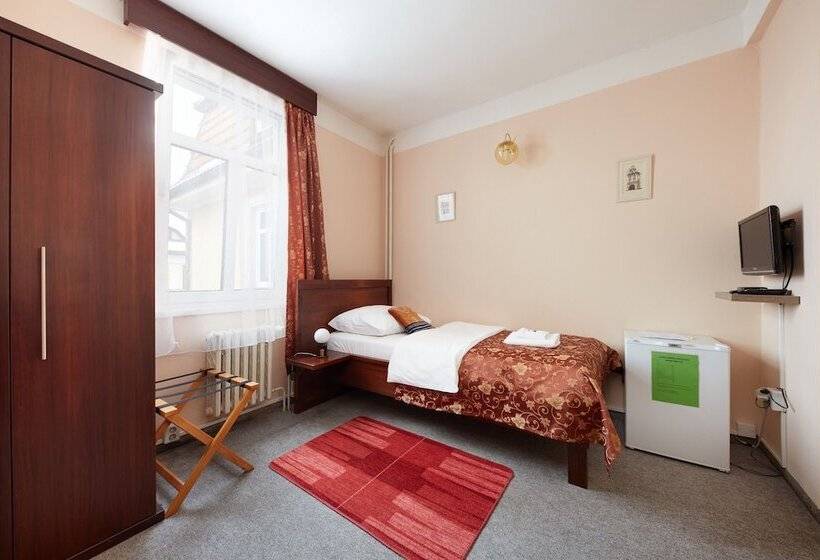 标准单人间, Roosevelt