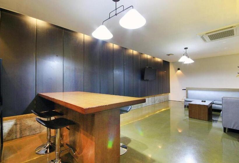 סוויטה, H Drive