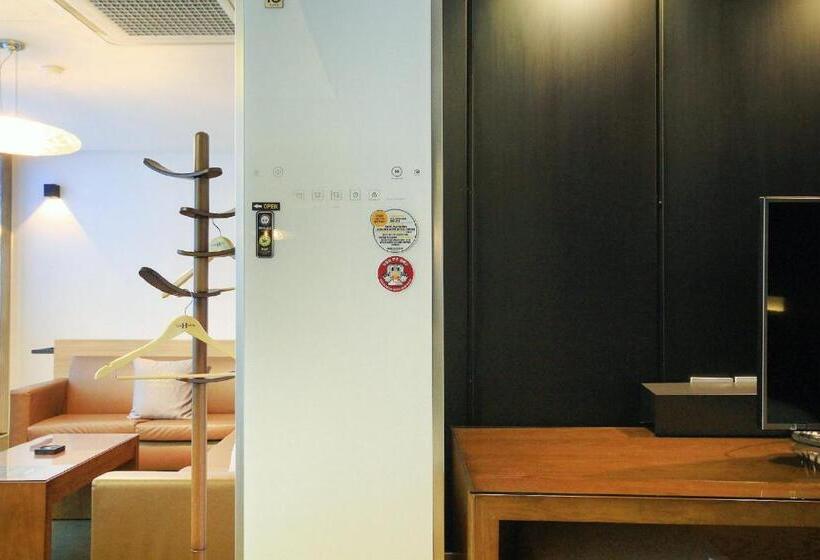 סוויטה, H Drive