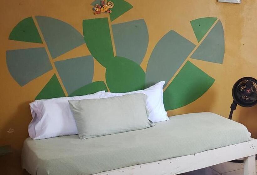 سوییت با چشم‌انداز باغ, Prince Valley Guesthouse