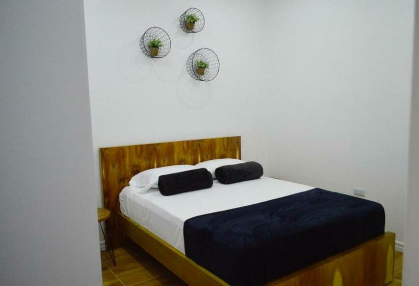 バス共有のスタンダードルーム, Three House Hostel Boutique