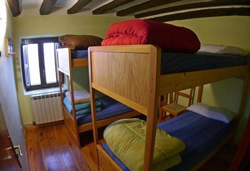 Четырехместный Номер Стандарт, Albergue Restaurante De Artieda