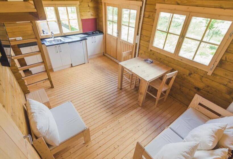 كابينة, Albergue Restaurante De Artieda