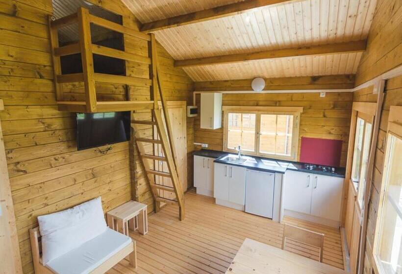 كابينة, Albergue Restaurante De Artieda