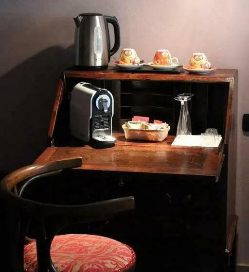 Comfort Kolmen Hengen Huone, Bed & Breakfast 1906