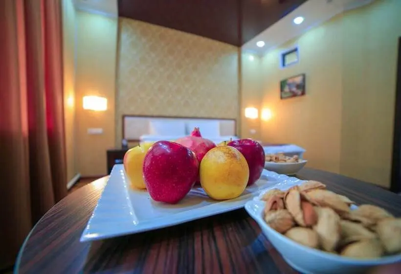 Quarto deluxe, Asmald Palace