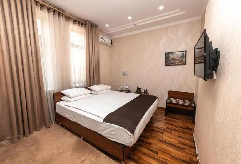 Quarto standard, Asmald Palace