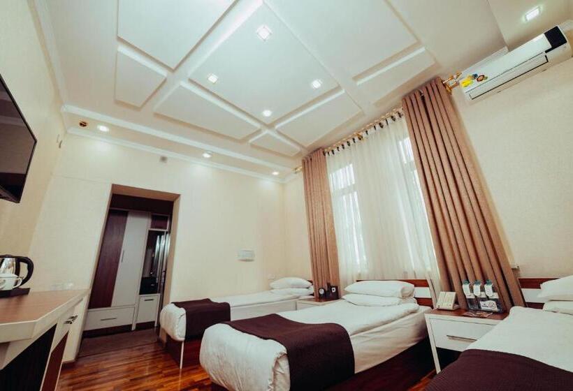 스탠다드 트리플 룸, Asmald Palace