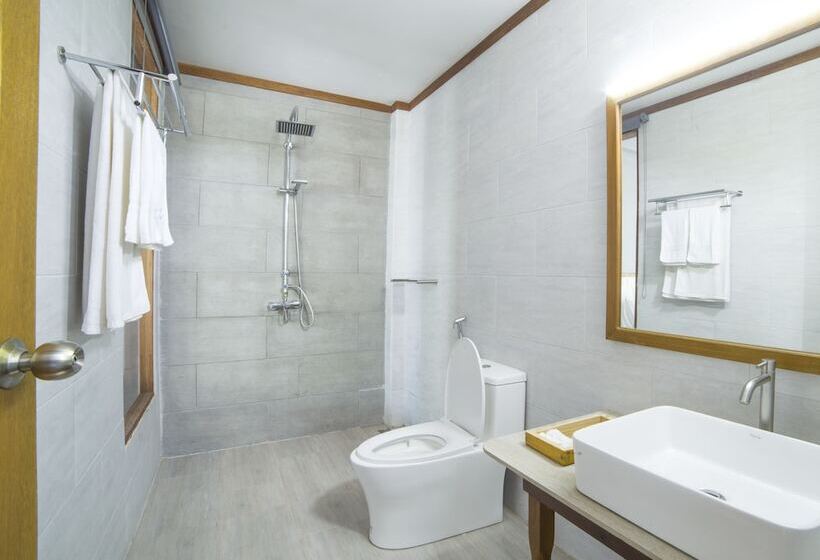 اتاق لوکس, By The Shade