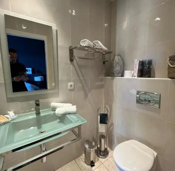 اتاق استاندارد سه نفره, Ostan Hôtel Boutique