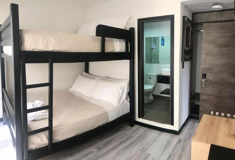 Четырехместный Номер Стандарт, Posada La Marinera